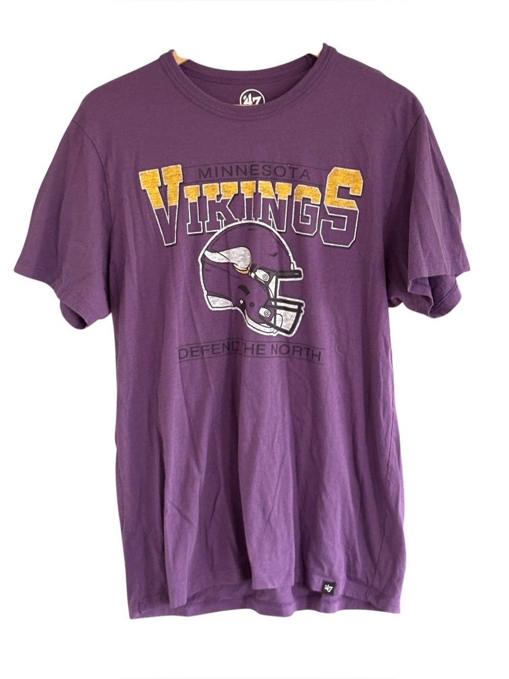 47 Brand Mens MN Vikings Tee Shirt Size Large Purple Defend the North